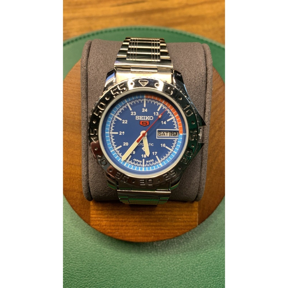 Vintage Seiko 5 Blue Dial Diver Bezel 6309 Automatic Mens Wrist Watch 1970-1980s